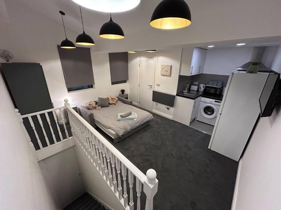 City Studio Escape Near Emirates *