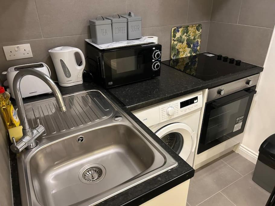 City Studio Escape Near Emirates Appartement Londen