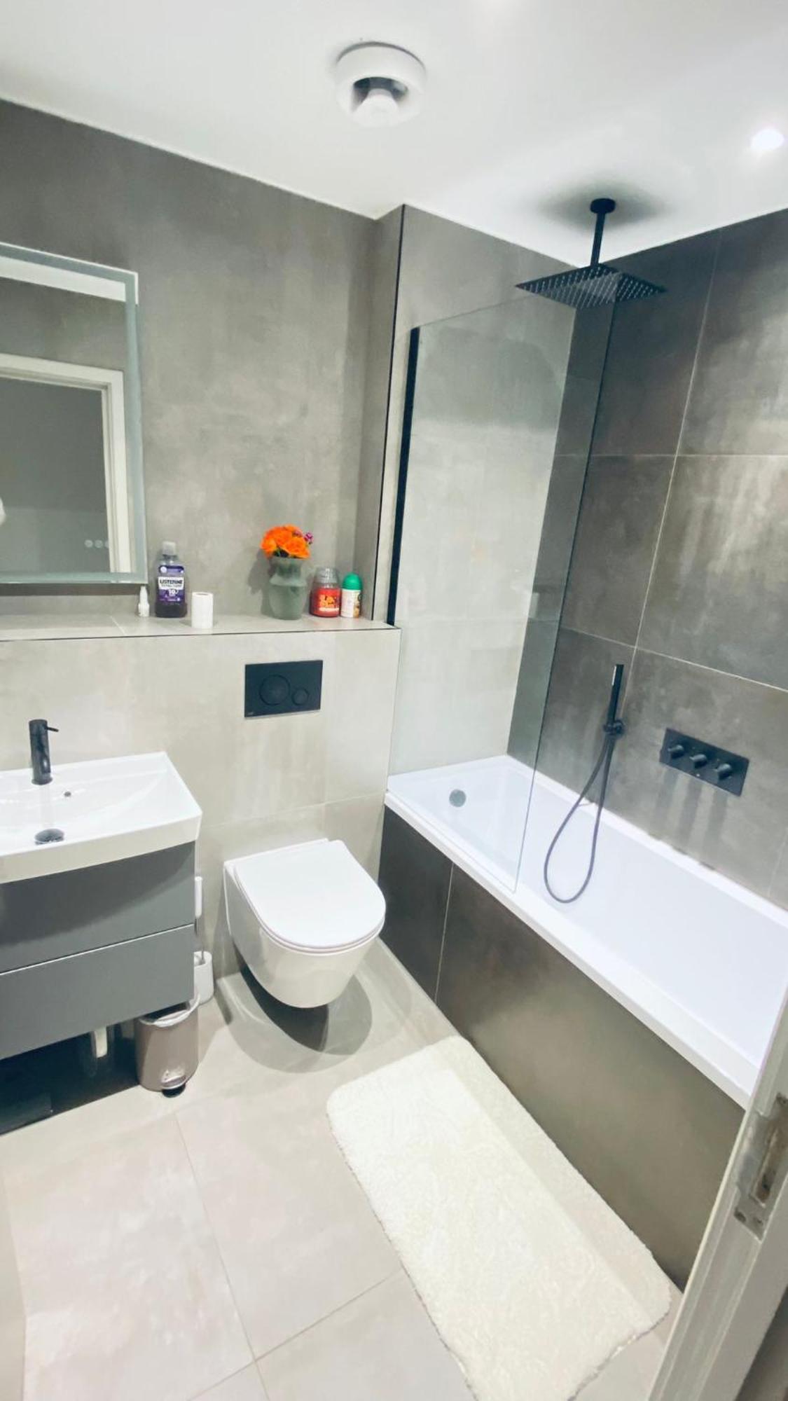 Shadwell - Walking Distance To Tower Bridge, Two Stations In Close Proximity * Londres
