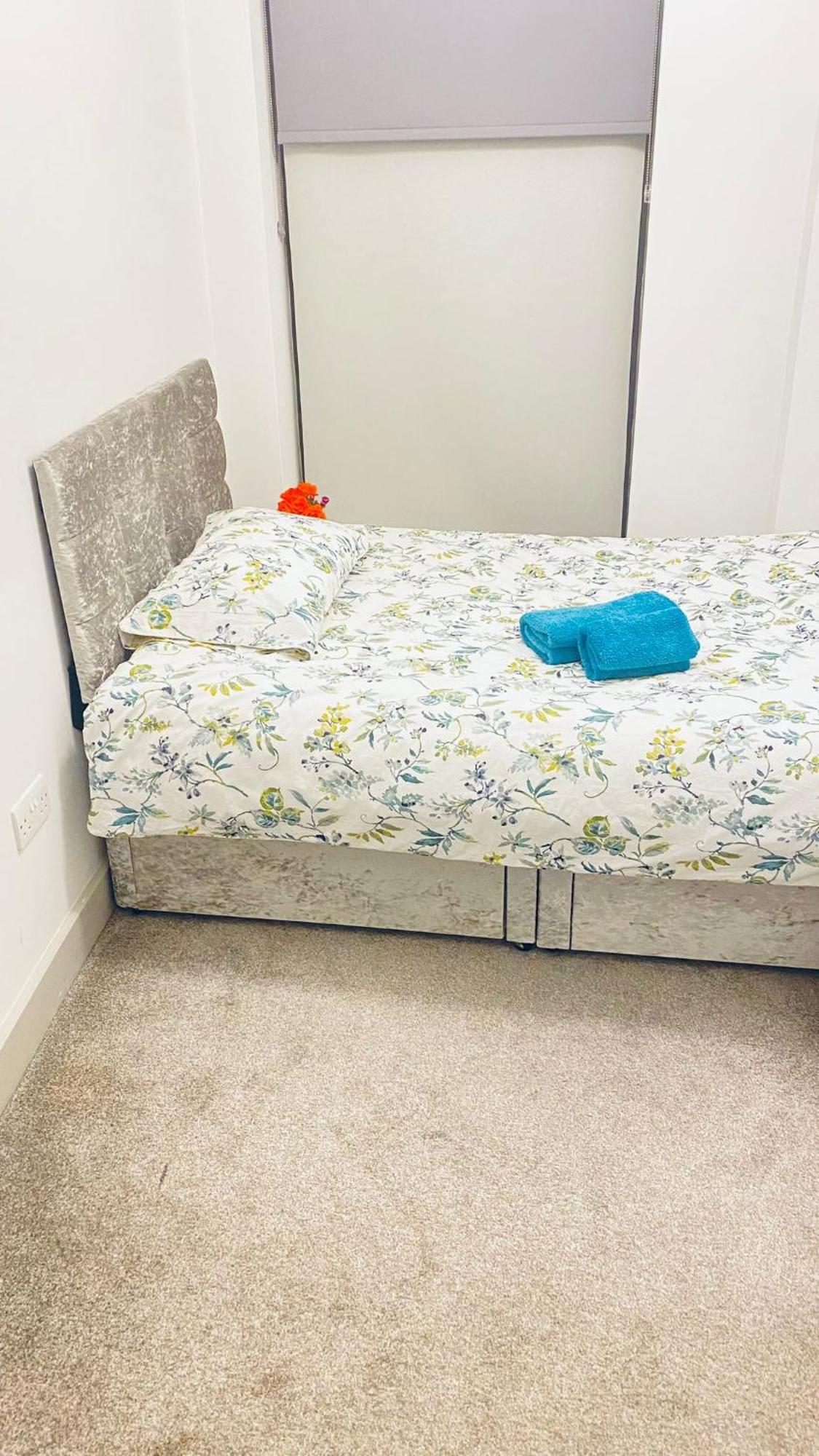 Quarto em Acomodações Particulares Shadwell - Walking Distance To Tower Bridge, Two Stations In Close Proximity