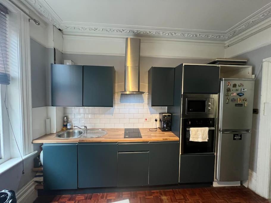 Central London Apartment Apartamento *