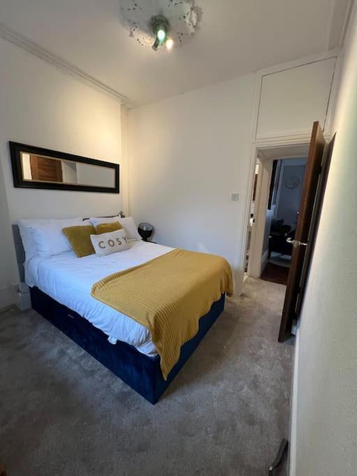 Central London Apartment Apartamento *