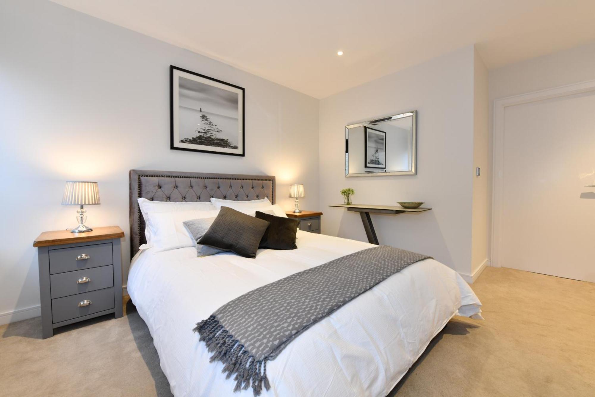 Two Bedroom Flat * Londres