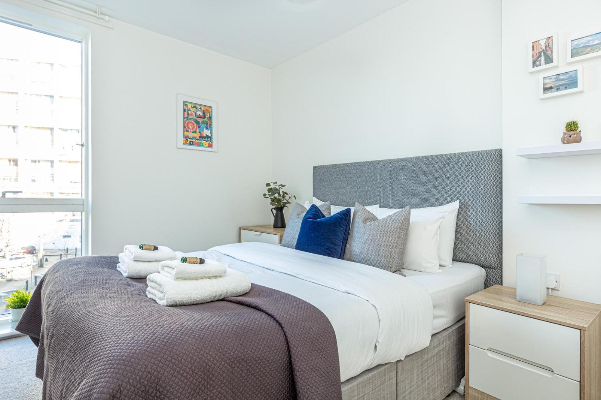 Modern New 2br Flat Wbalcony In Peaceful Brixton