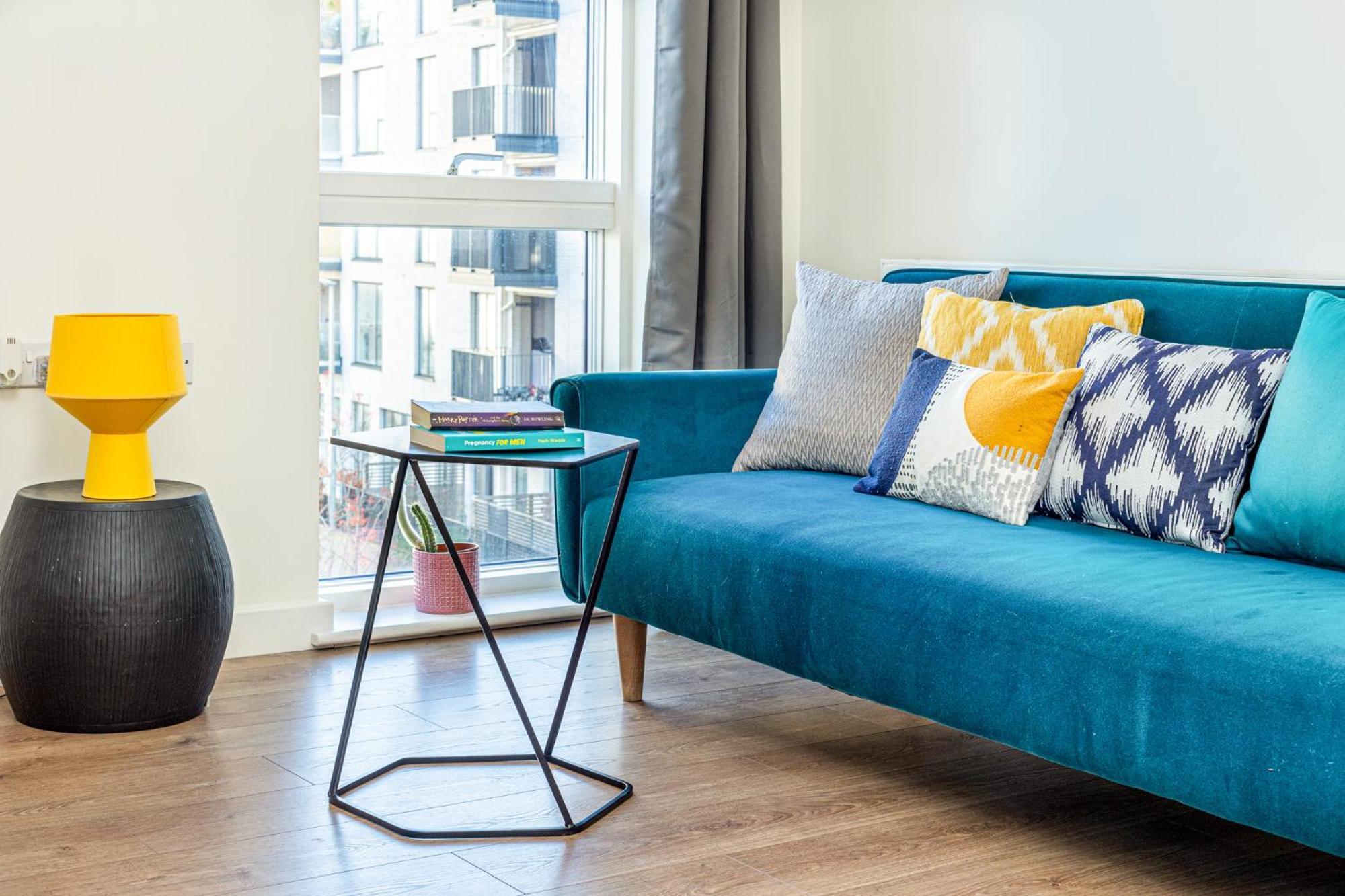 Modern New 2br Flat Wbalcony In Peaceful Brixton *
