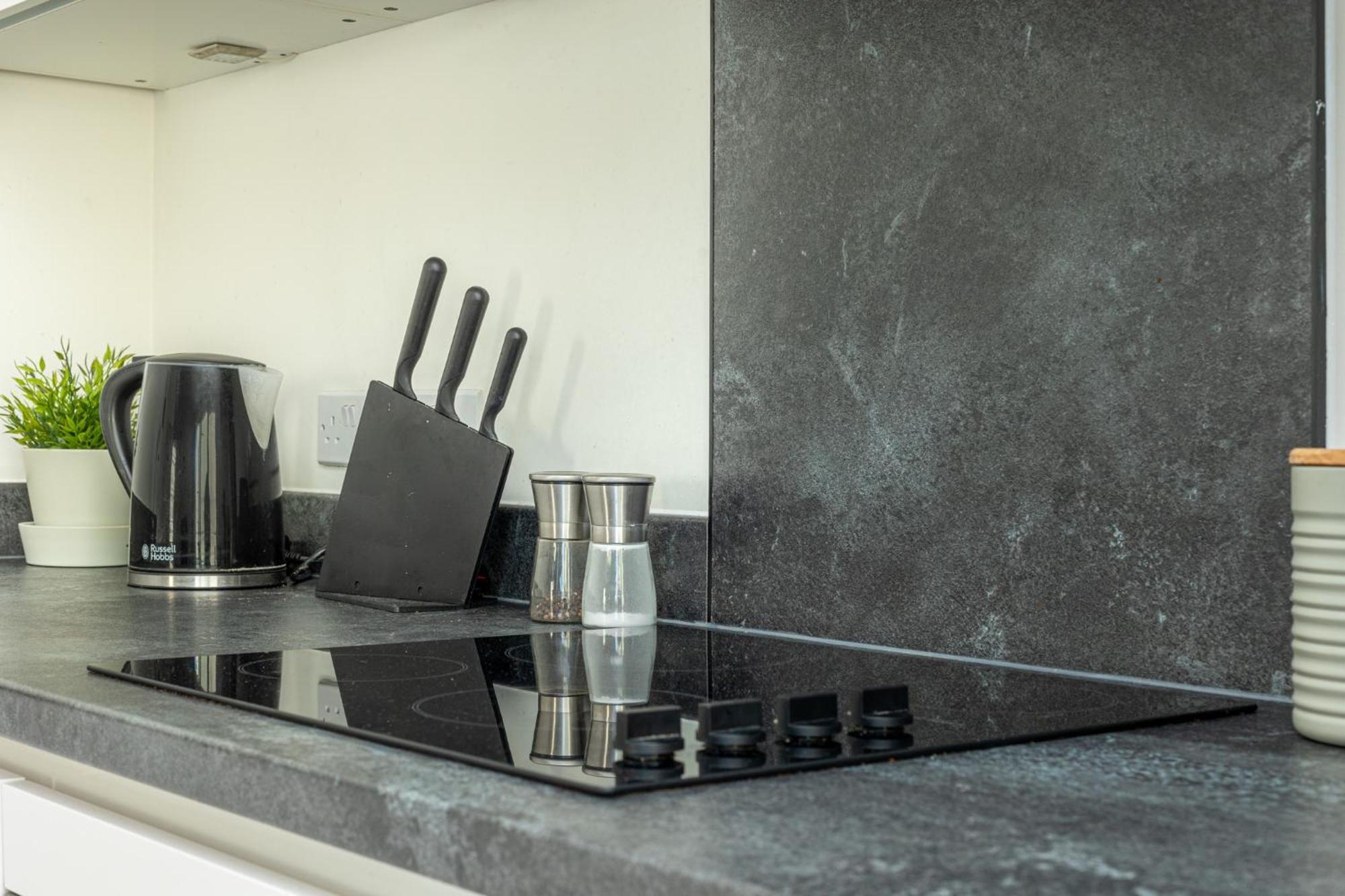 Modern New 2br Flat Wbalcony In Peaceful Brixton Apartamento Londres