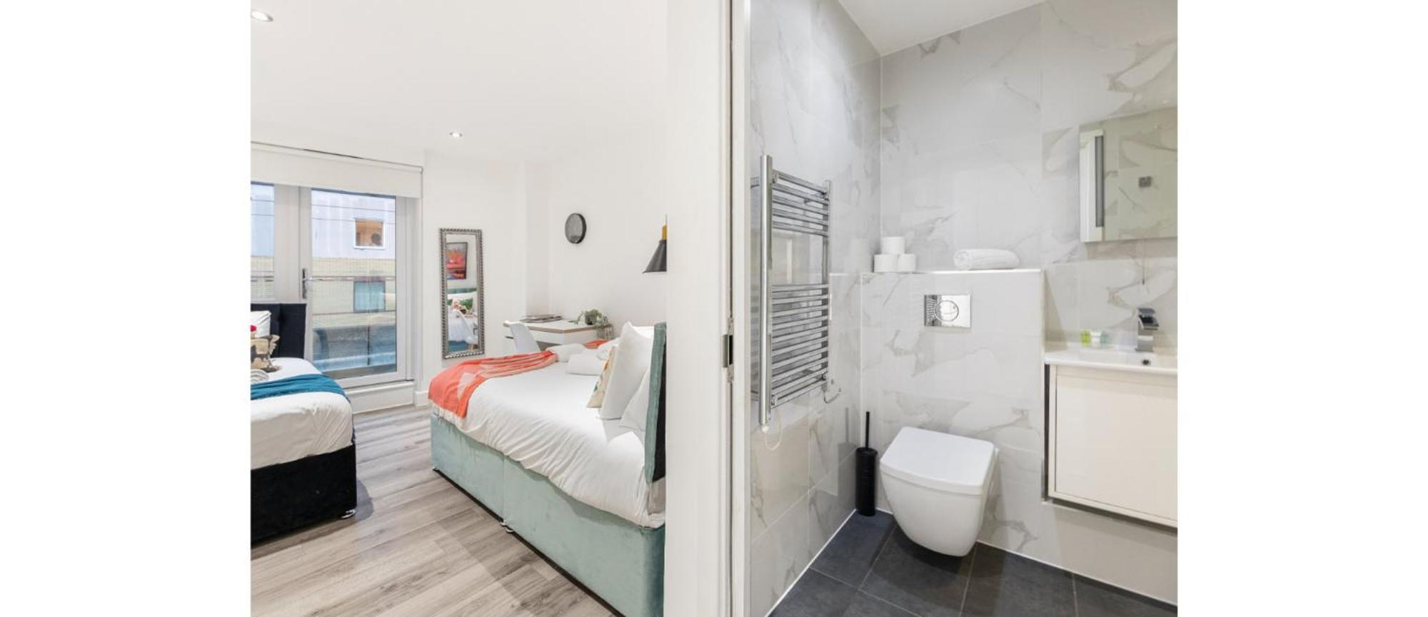 A Splash Of Color: Spacious & Funky 3-br Flat * Londres