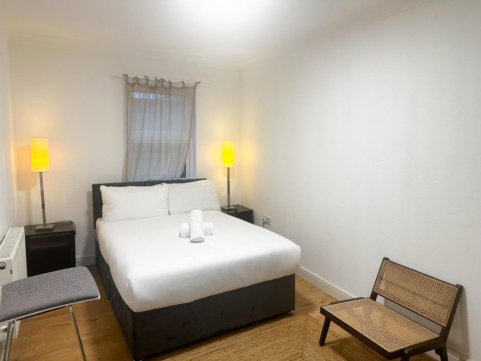 Flat 1 In Aldgate
