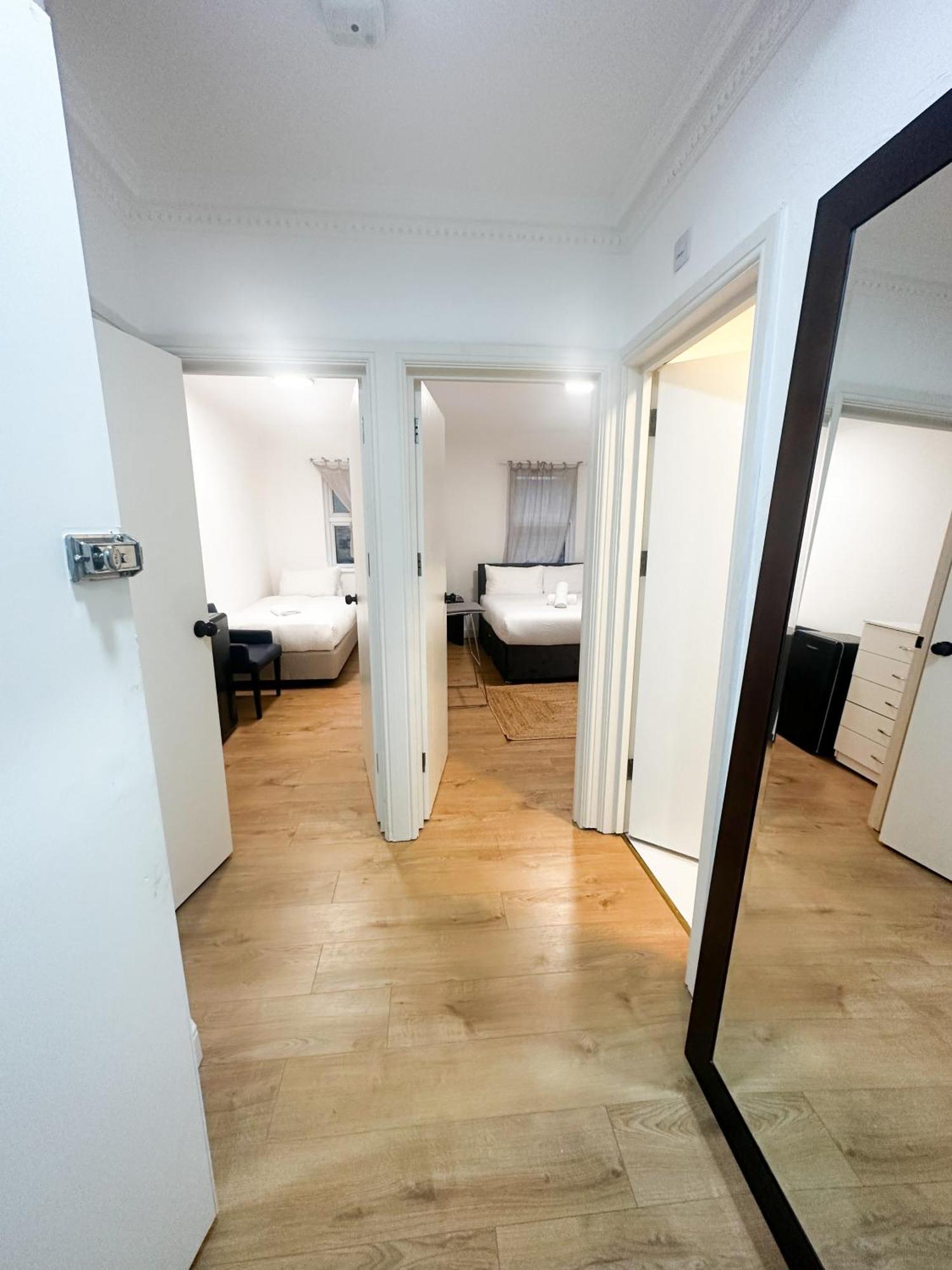 Flat 1 In Aldgate *