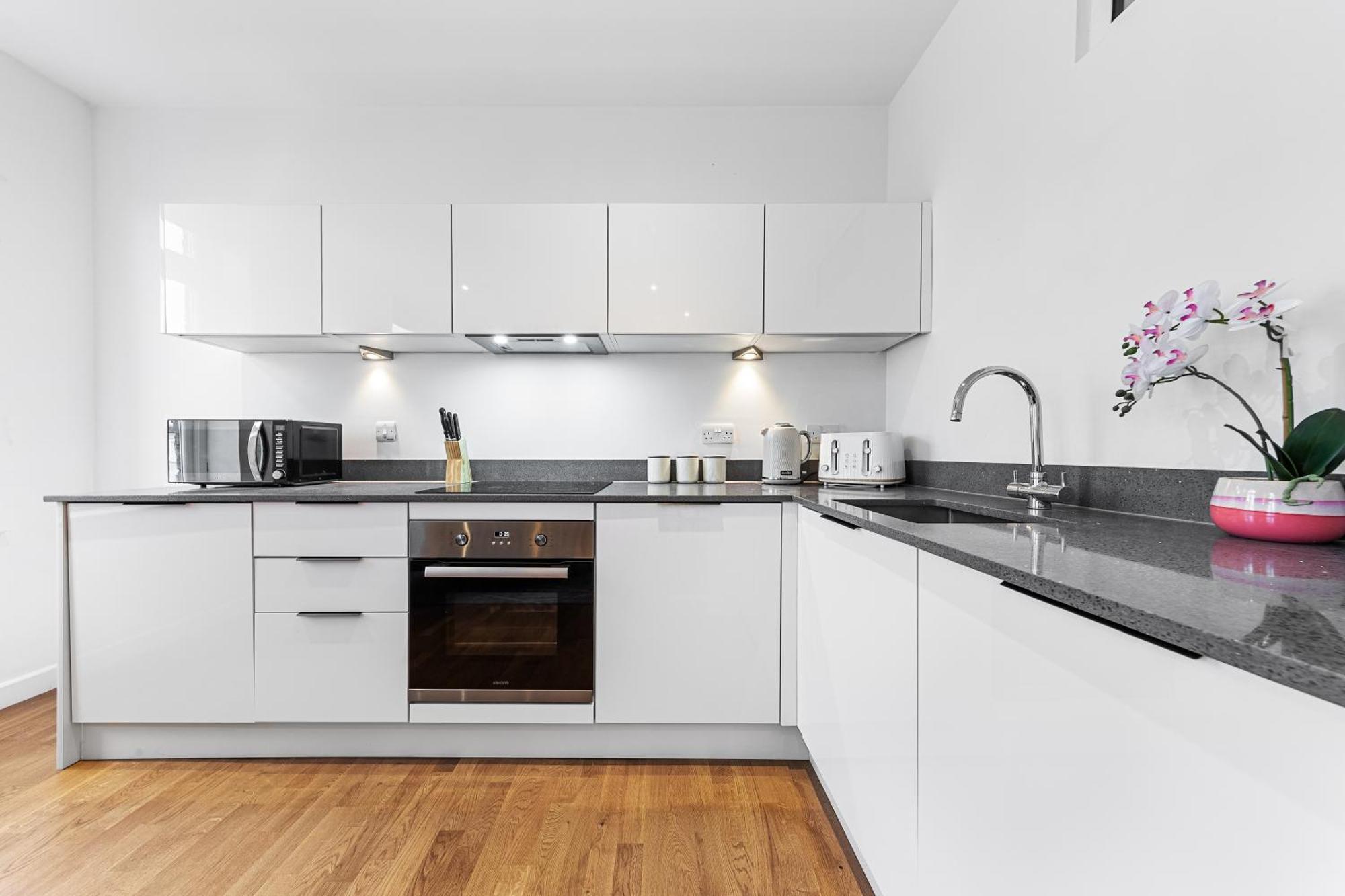 Appartement Modern One Bedroom Flat - Near Heathrow, Windsor Castle, Thorpe Park - Staines Tw18