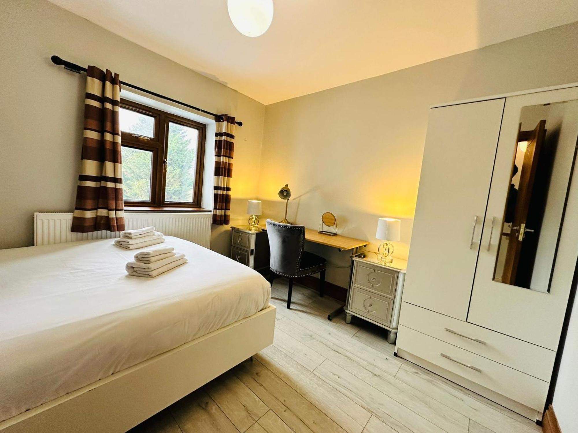 Appartement Spacious 6 Bed In Wembly, *