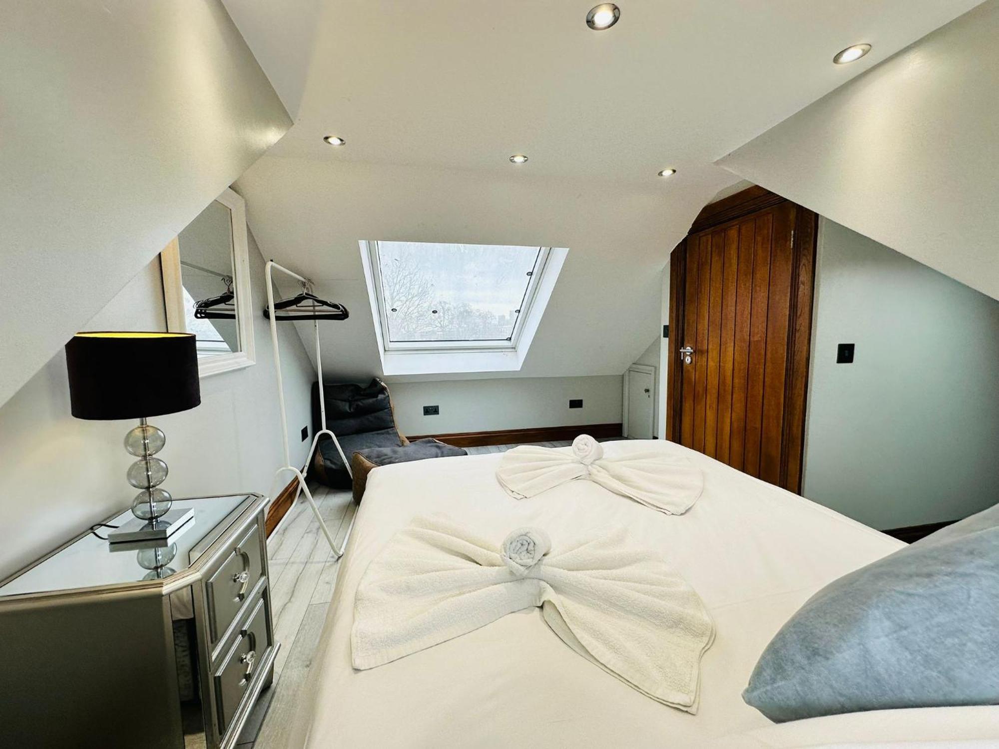 Spacious 6 Bed In Wembly, Appartement *