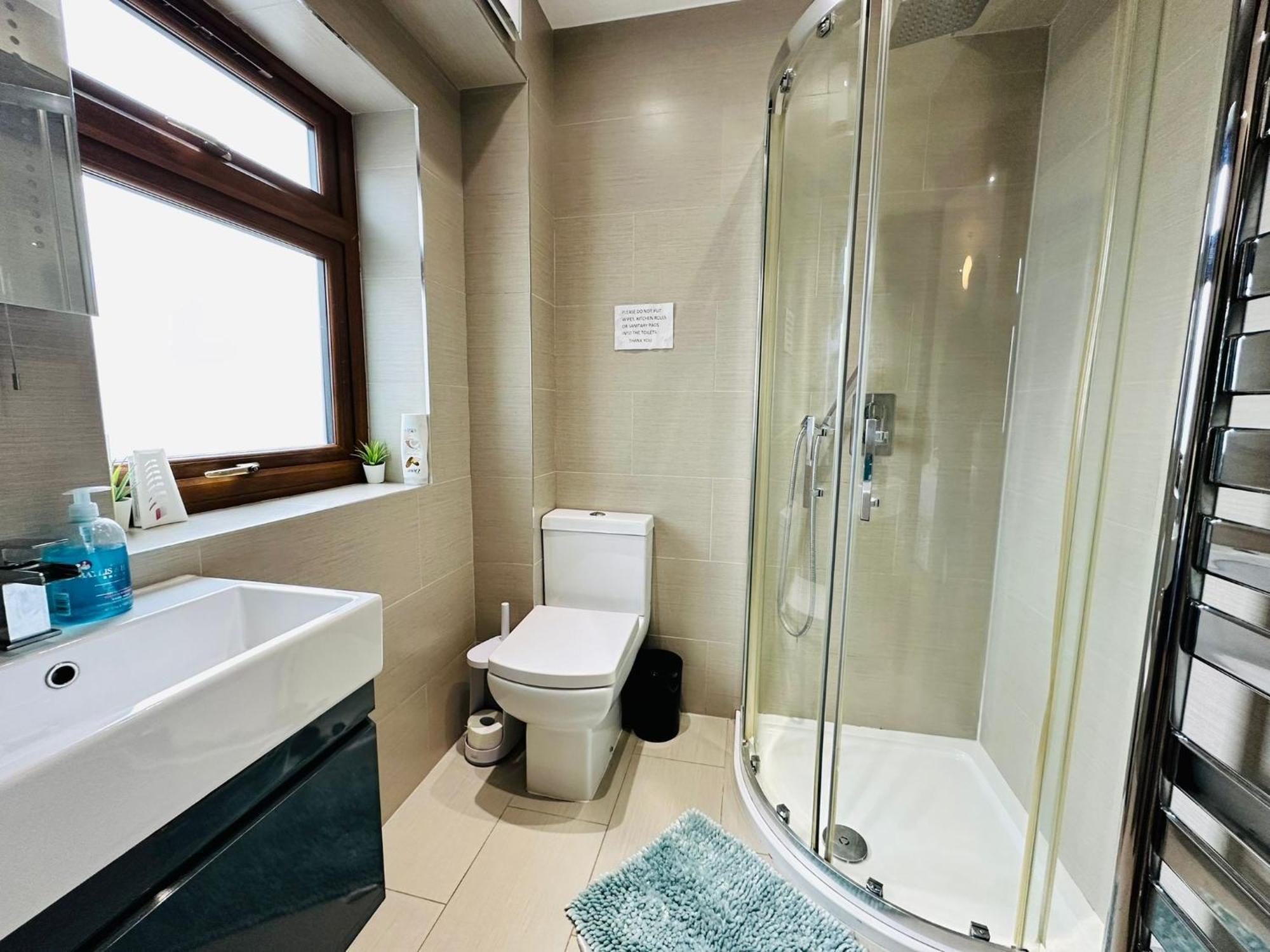 Spacious 6 Bed In Wembly, Appartement *