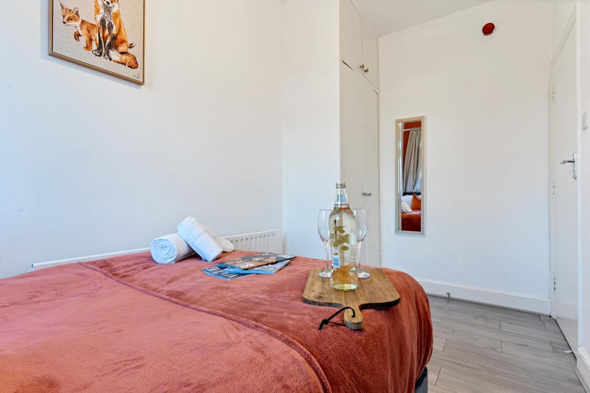 Apartamento Stylish 2 Bed Near