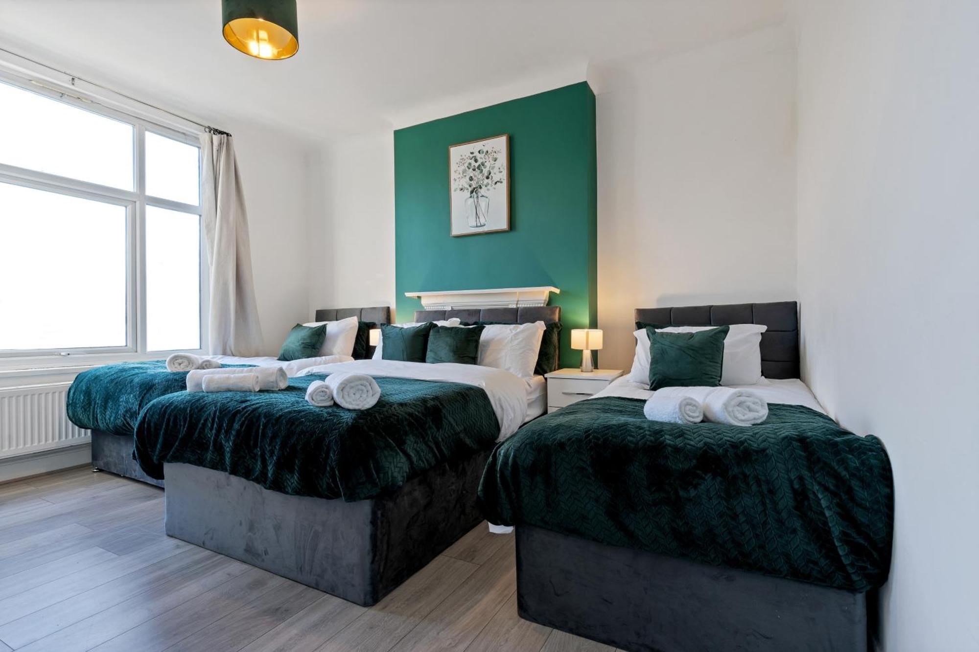 Apartamento Stylish 2 Bed Near *