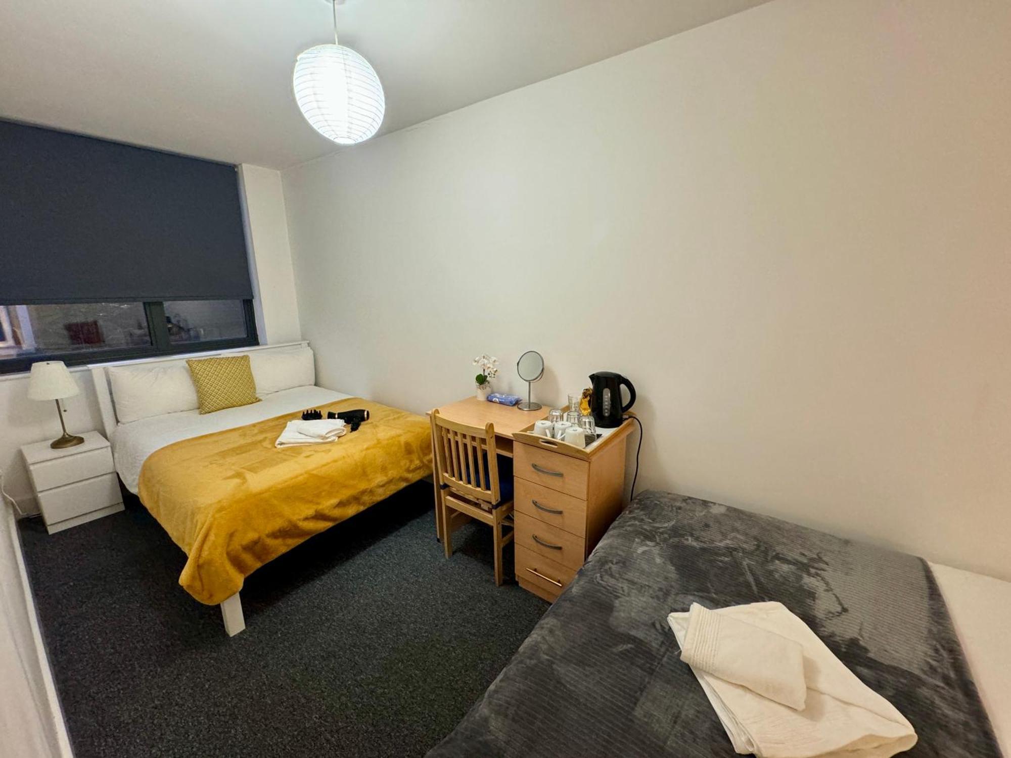 Cosmopolitan Comfort Private Bedrooms In Euston 106 * Londen