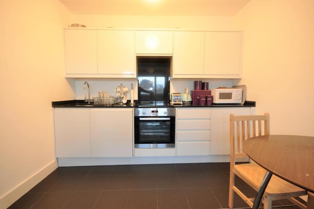 Cosmopolitan Comfort Private Bedrooms In Euston 106 Accommodatie bij particulieren Londen