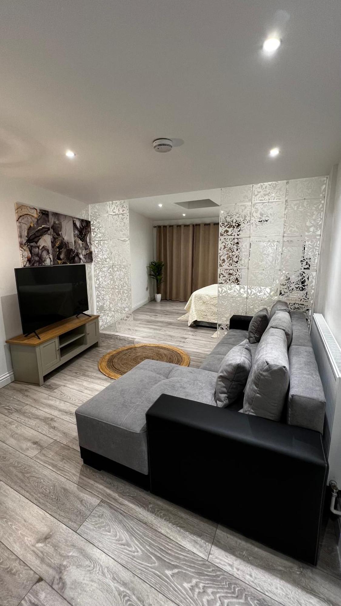 Charming Bedroom Flat Appartement *