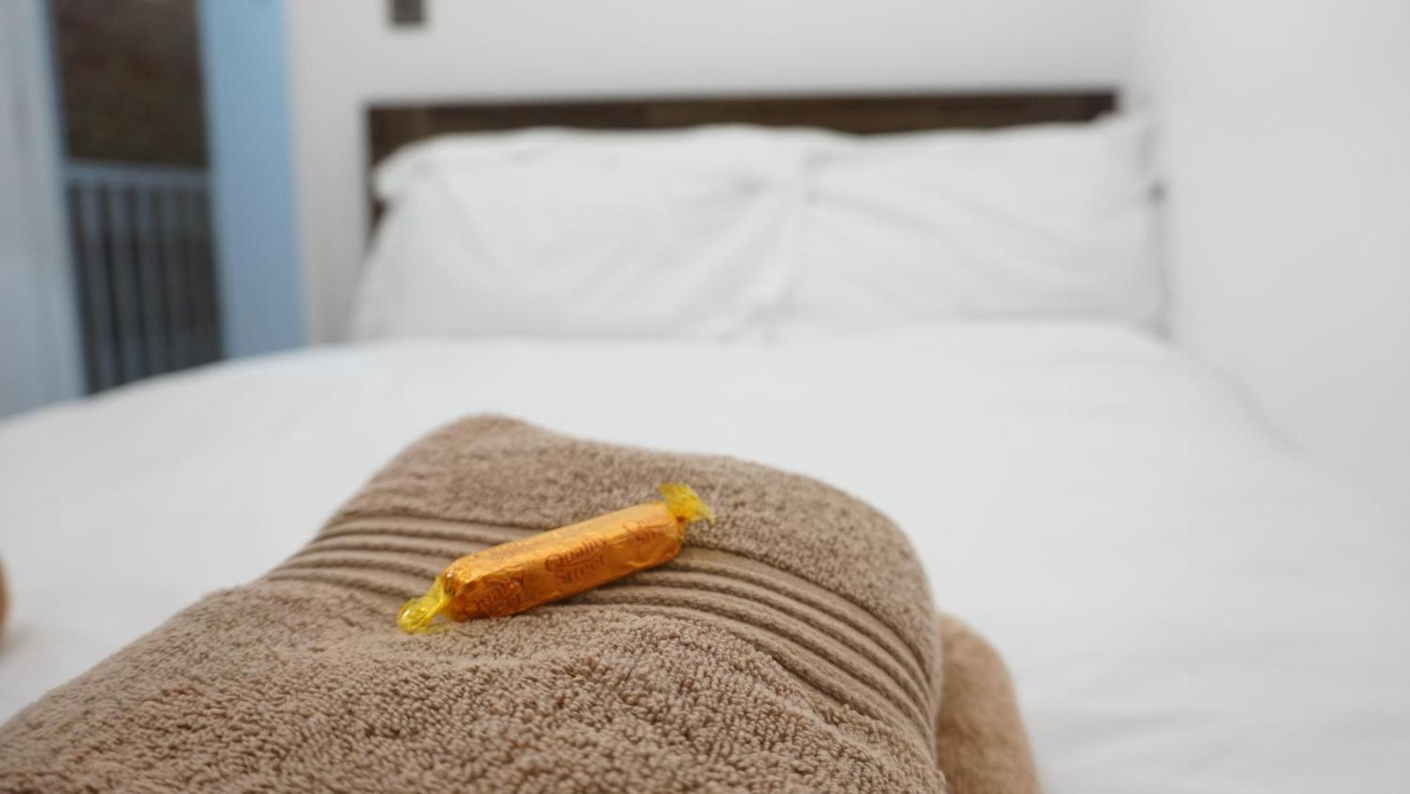 Appartement Beautiful Sleeps 6, 2 Minutes To Metro *