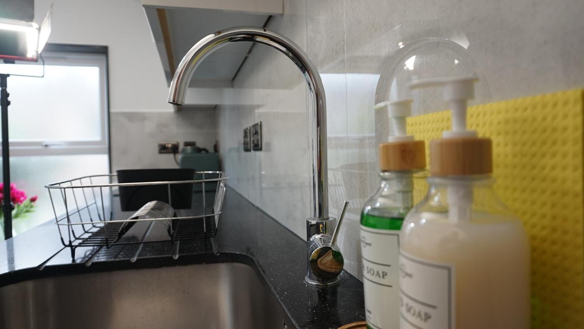 Appartement Beautiful Sleeps 6, 2 Minutes To Metro