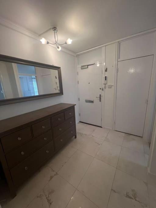 Flat, In Haggerston N1, * Londres