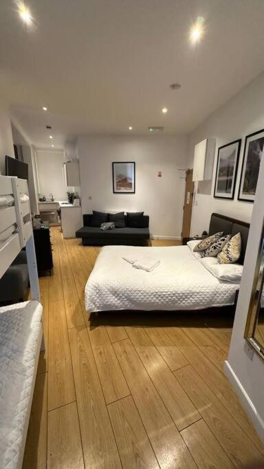 Sleep 6 Piccadilly Grand In Vr5 Apartamento Londres