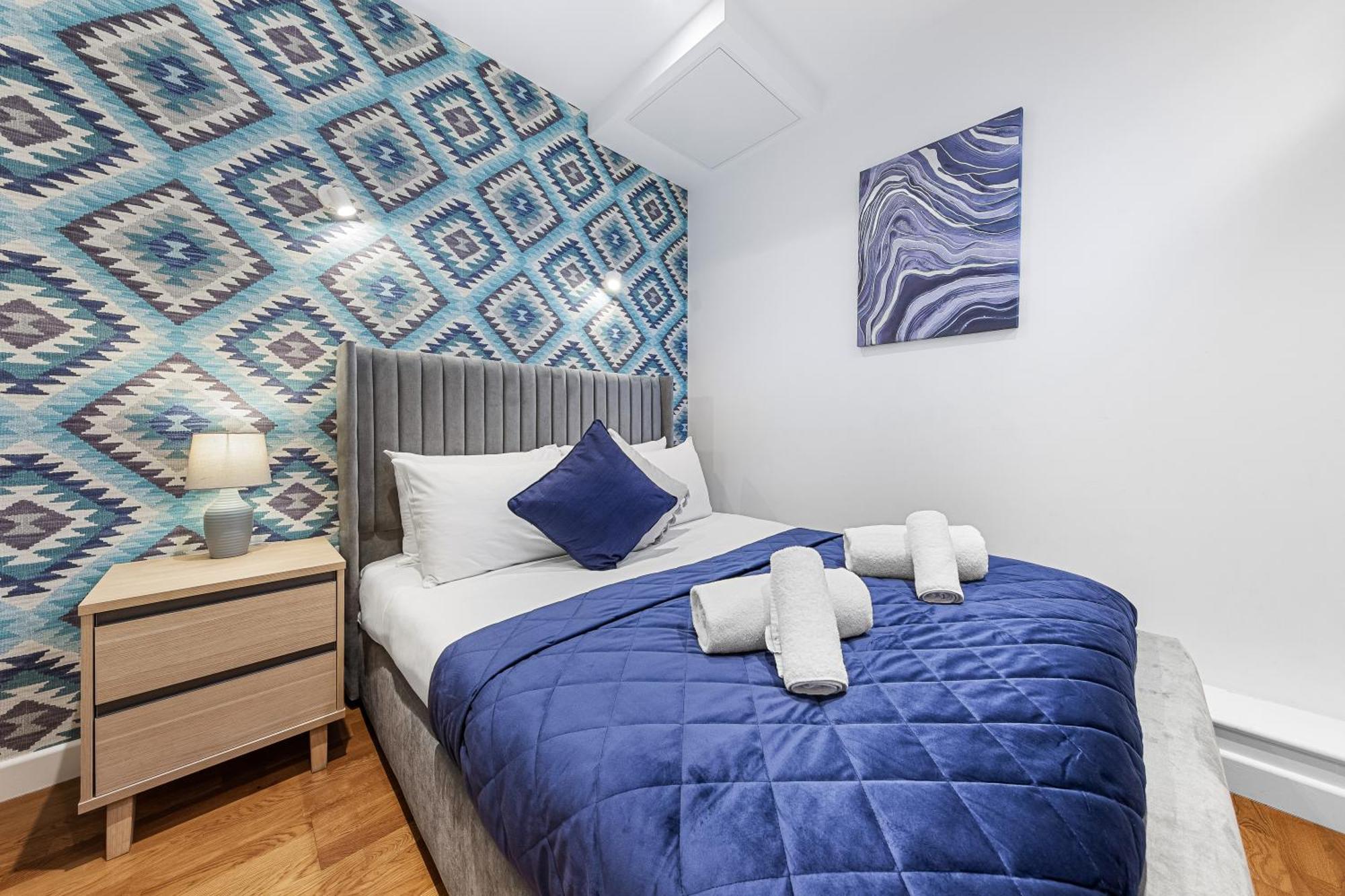 Modern One Bedroom Flat - Near Heathrow, Windsor Castle, Thorpe Park - Staines Tw18 Appartement