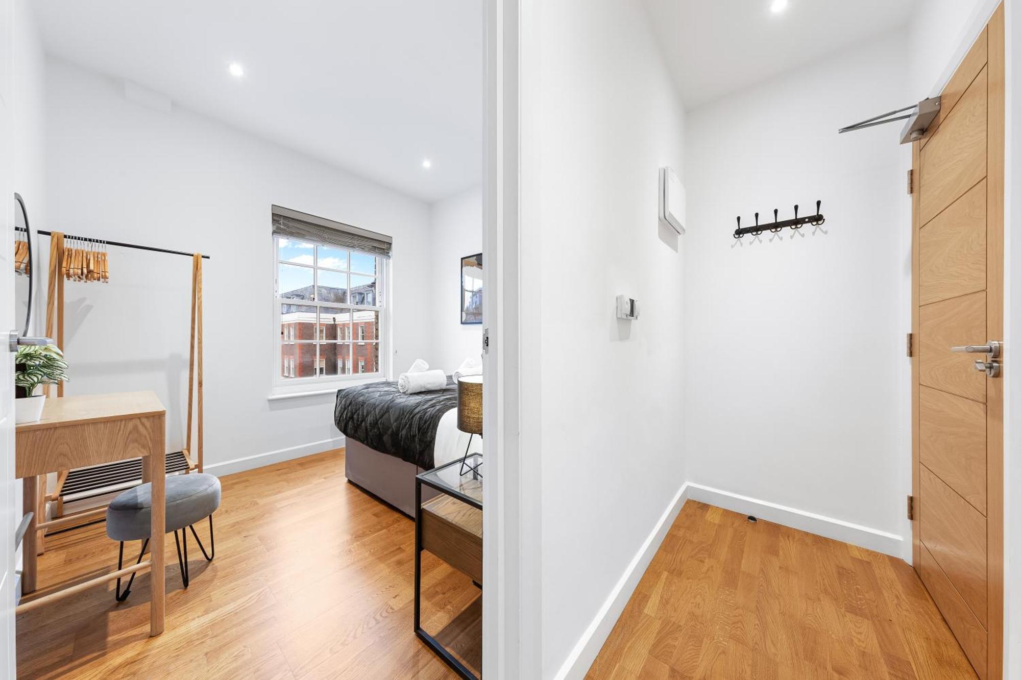 Modern One Bedroom Flat - Near Heathrow, Windsor Castle, Thorpe Park - Staines Tw18 * Londres