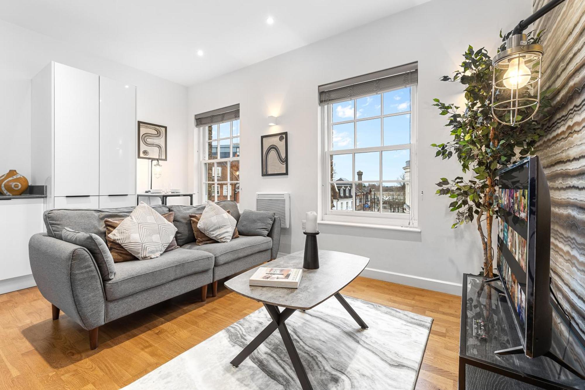 Modern One Bedroom Flat - Near Heathrow, Windsor Castle, Thorpe Park - Staines Tw18 Londres