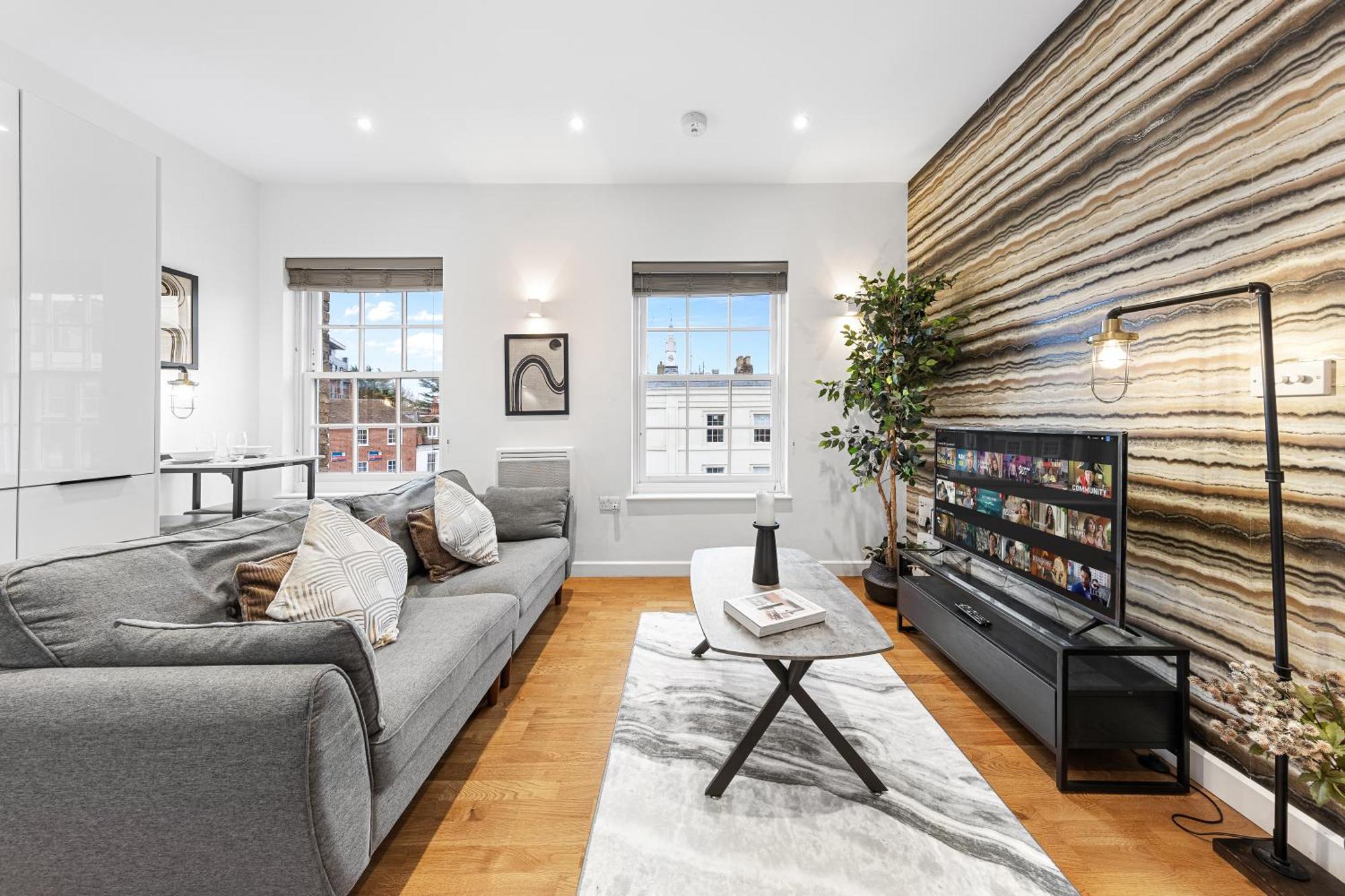 Modern One Bedroom Flat - Near Heathrow, Windsor Castle, Thorpe Park - Staines Tw18 Londres