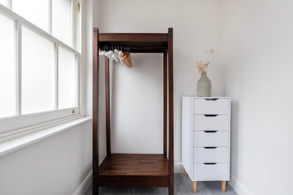 Beautiful 3 Bd House In Paddington * Londres