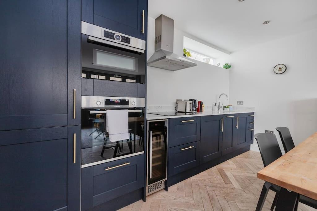 Beautiful 3 Bd House In Paddington