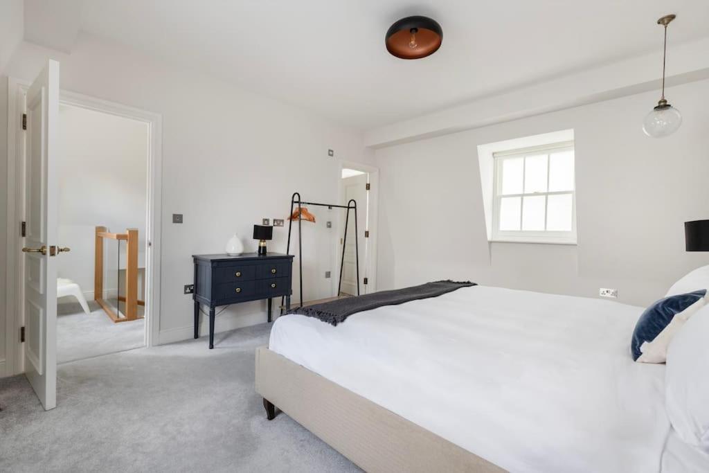 Beautiful 3 Bd House In Paddington Londres