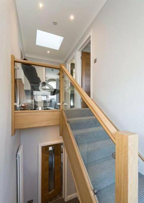 Beautiful In Camden Town Apartment London