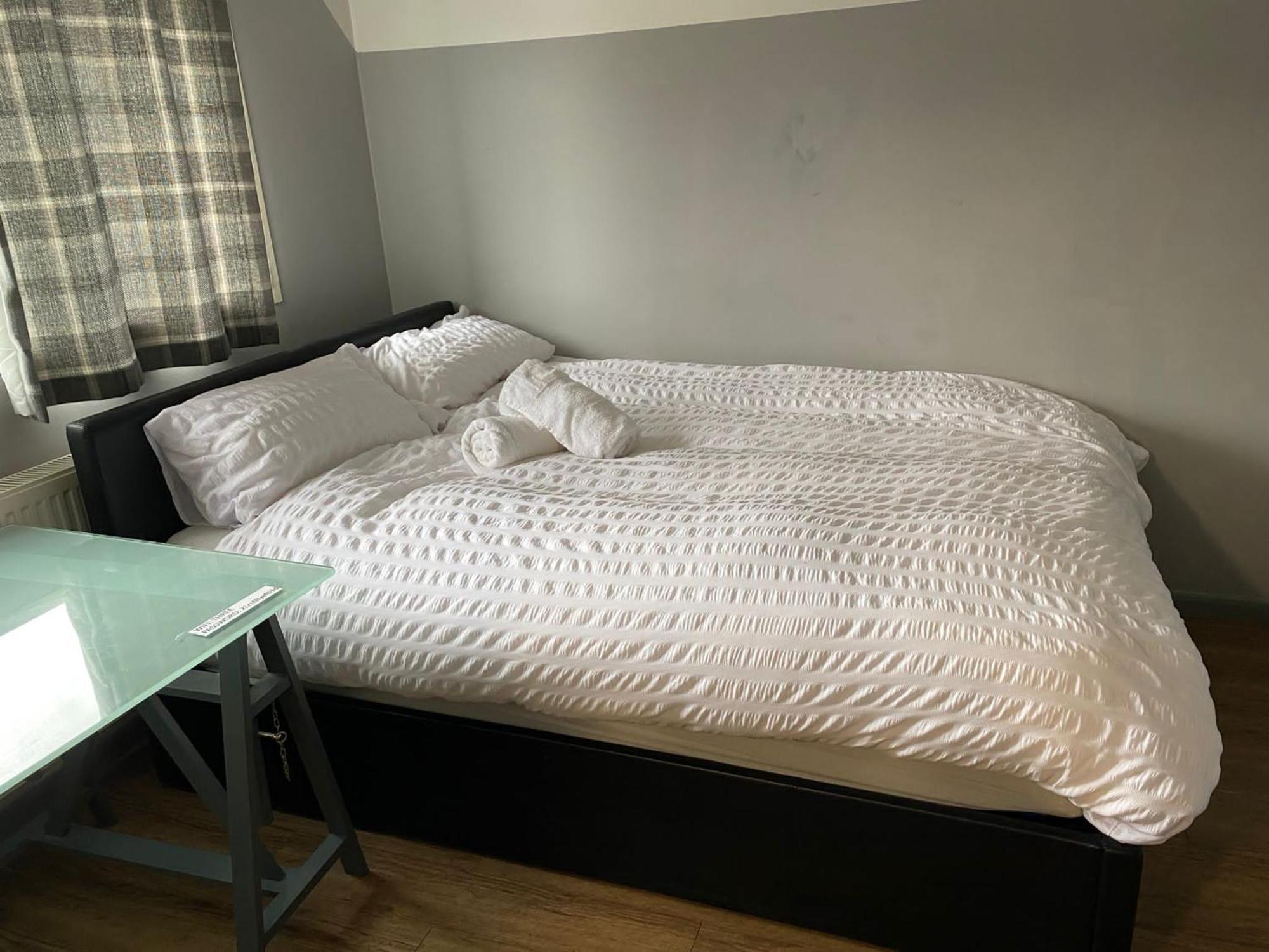 Maison d'hôtes Luxurious En-suite Soft Water Air Conditioning Tv Etherium Londres