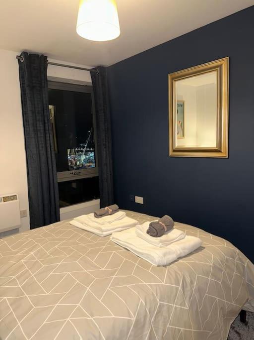 Entire Flat In Ealing