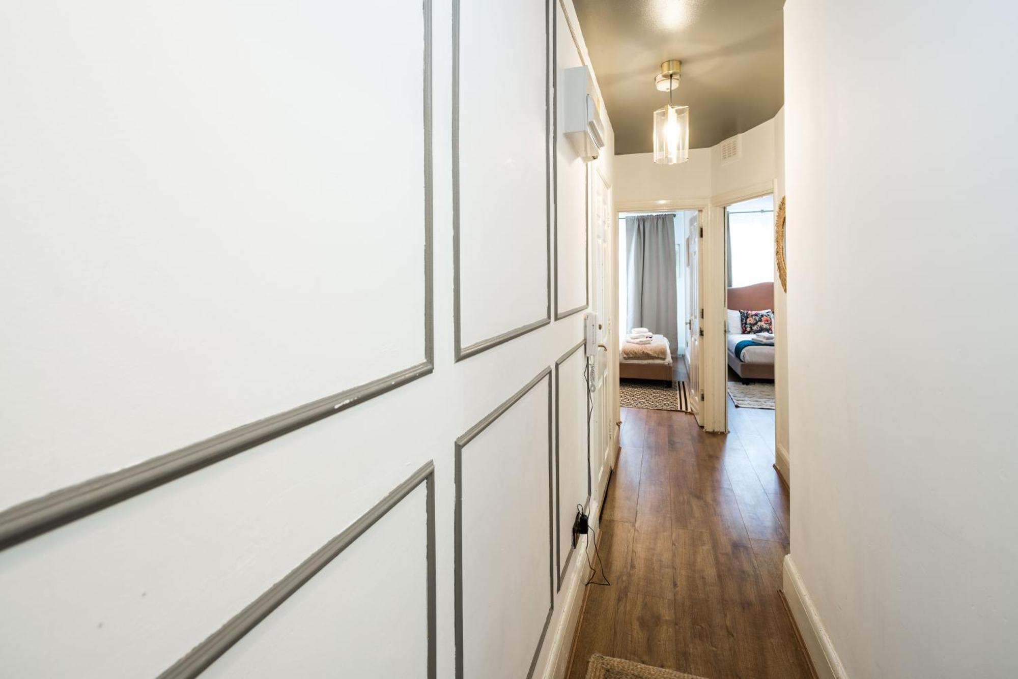 Charming Spacious 2br Flat Near Station Parking Londres