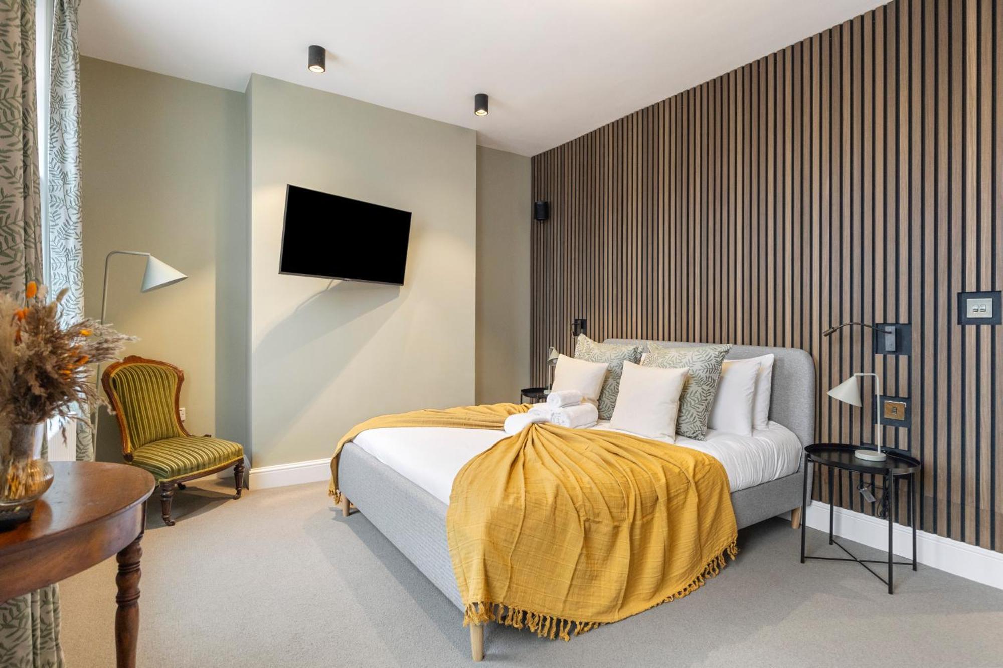 Apartment Guest Favorite Private With King Sized Bed And Garden Newly Renovated *