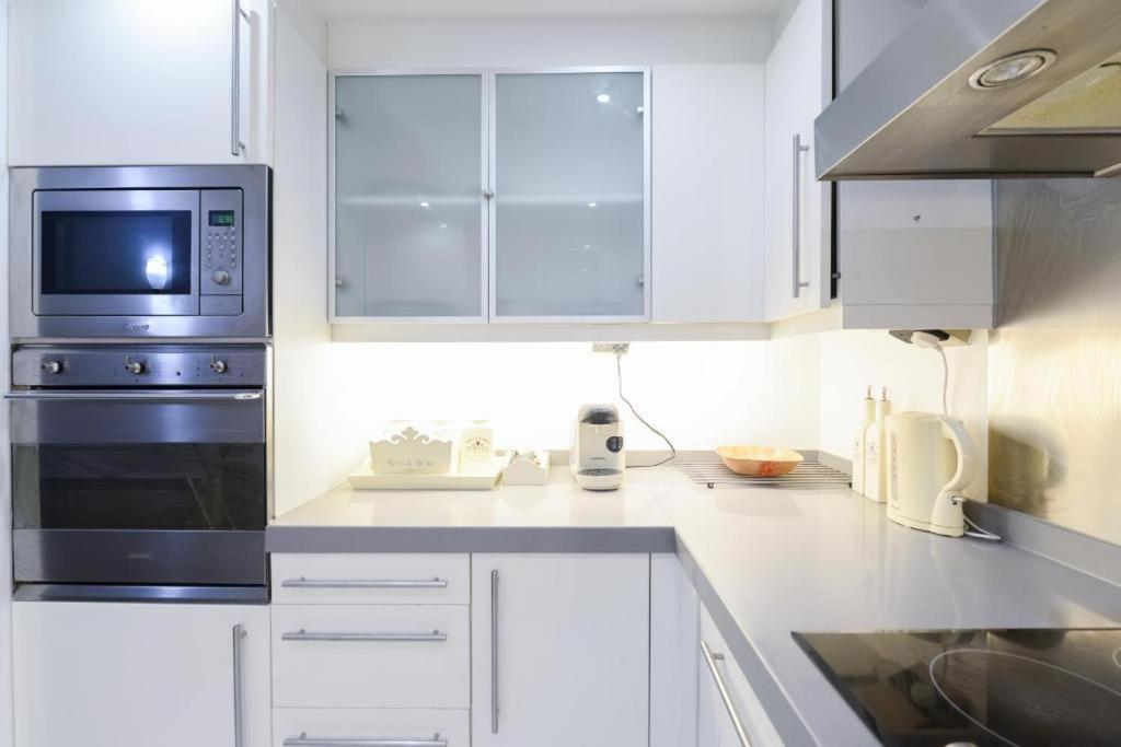 2&3 Bedrooms Near Excel - Modern Spacious For Larger Groups