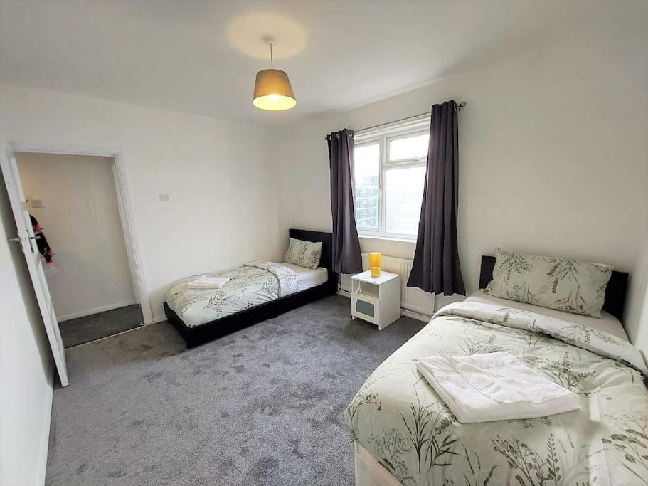 3 Bedroom Flat In Hoxton Londen