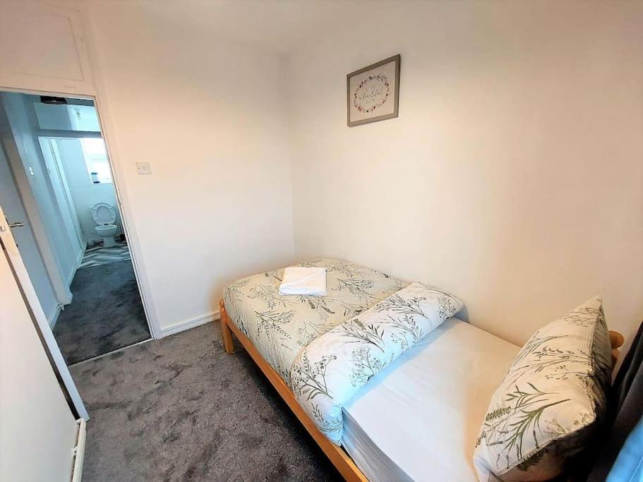 3 Bedroom Flat In Hoxton Appartement