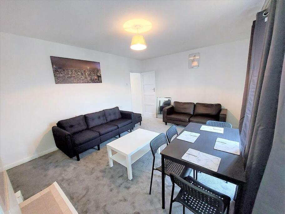 Appartement 3 Bedroom Flat In Hoxton Londen