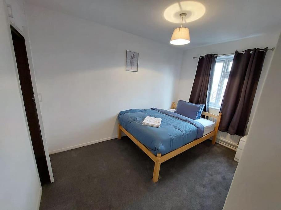 3 Bedroom Flat In Hoxton * Londen