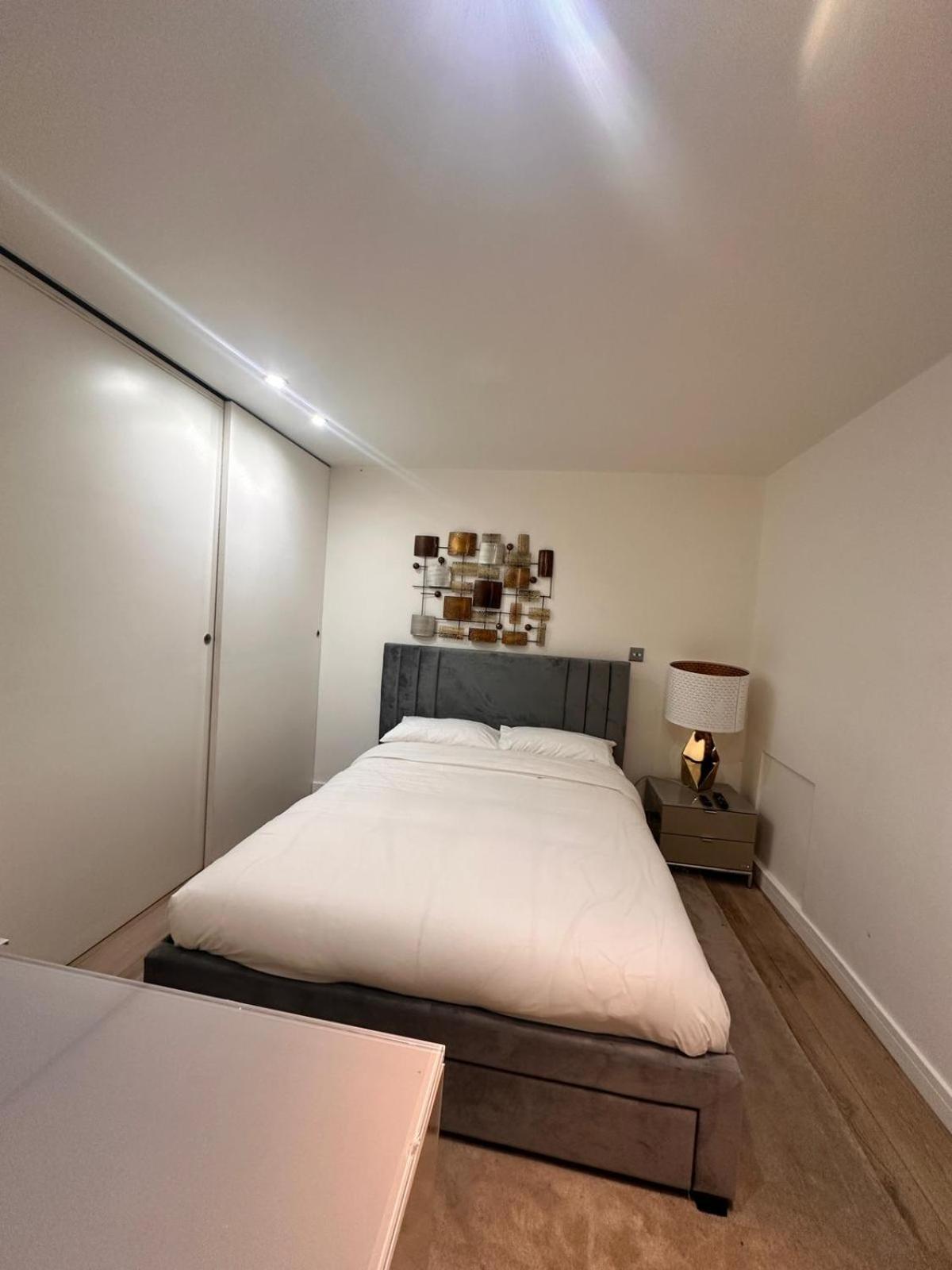 Apartment Spacious Flat - 2bhk