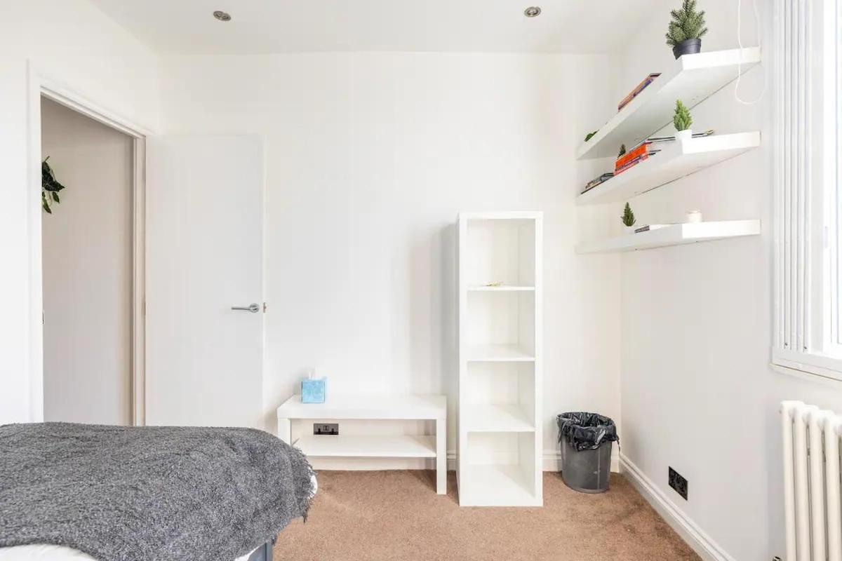 Apartamento 3 Bedroom Townhouse 2min To Station, Sleeps 8