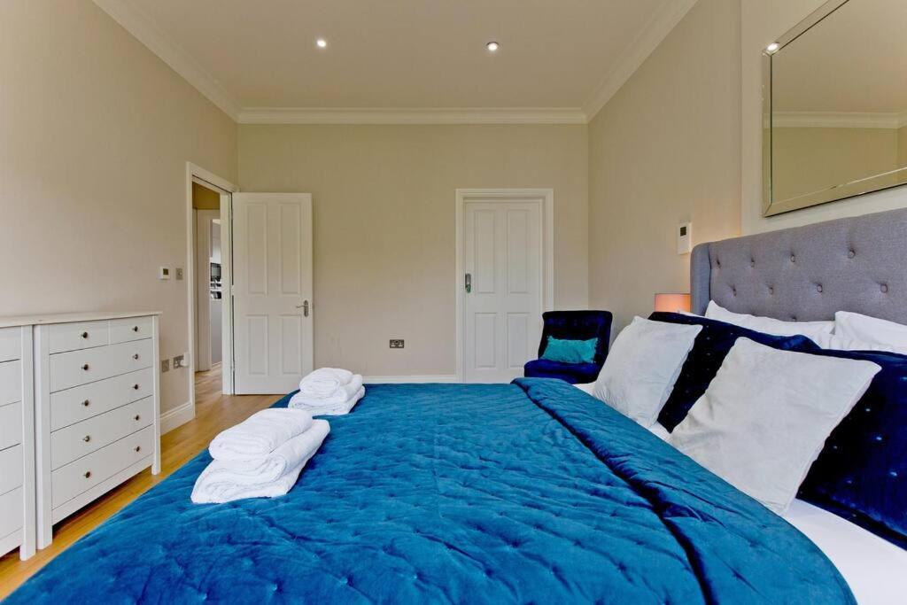F7 Large 2bed Kensington Londres
