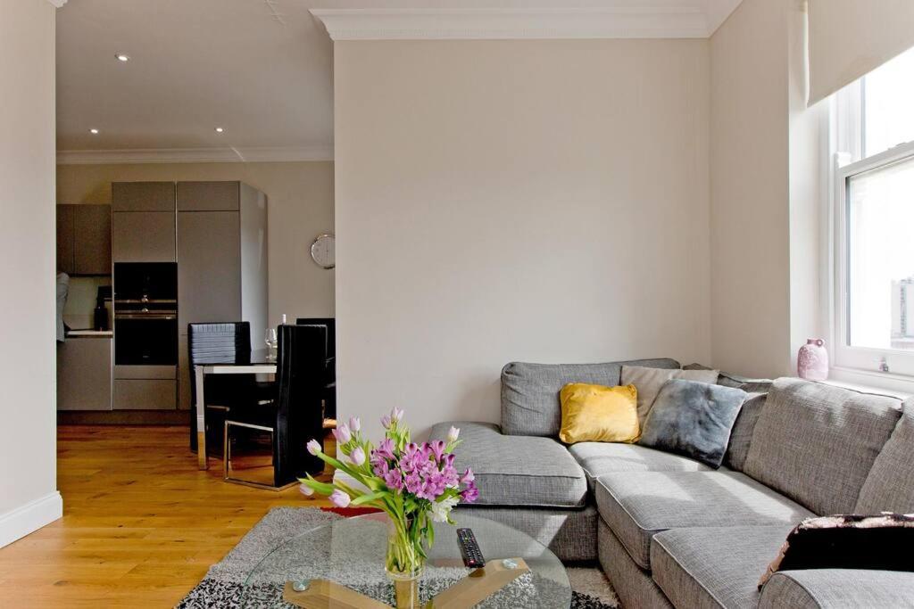 F7 Large 2bed Kensington Appartement *