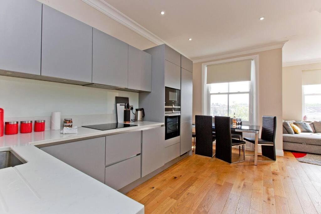 F7 Large 2bed Kensington Londres
