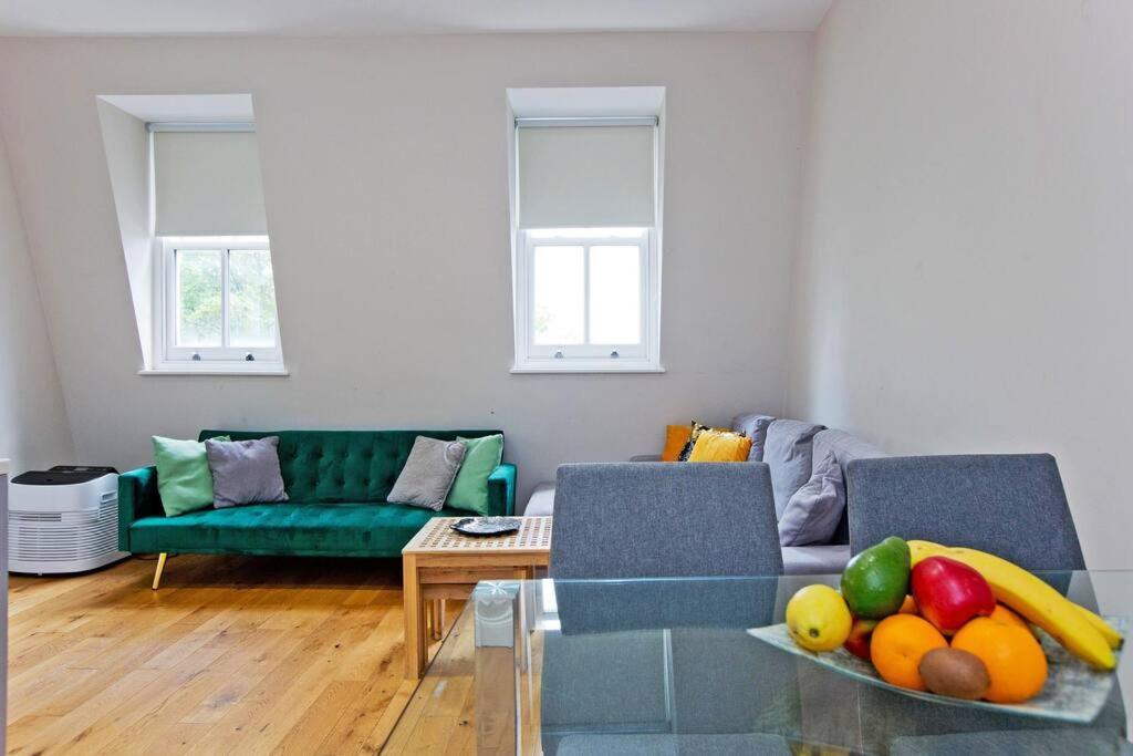 Stylish 1bed Duplex Kensington Londres