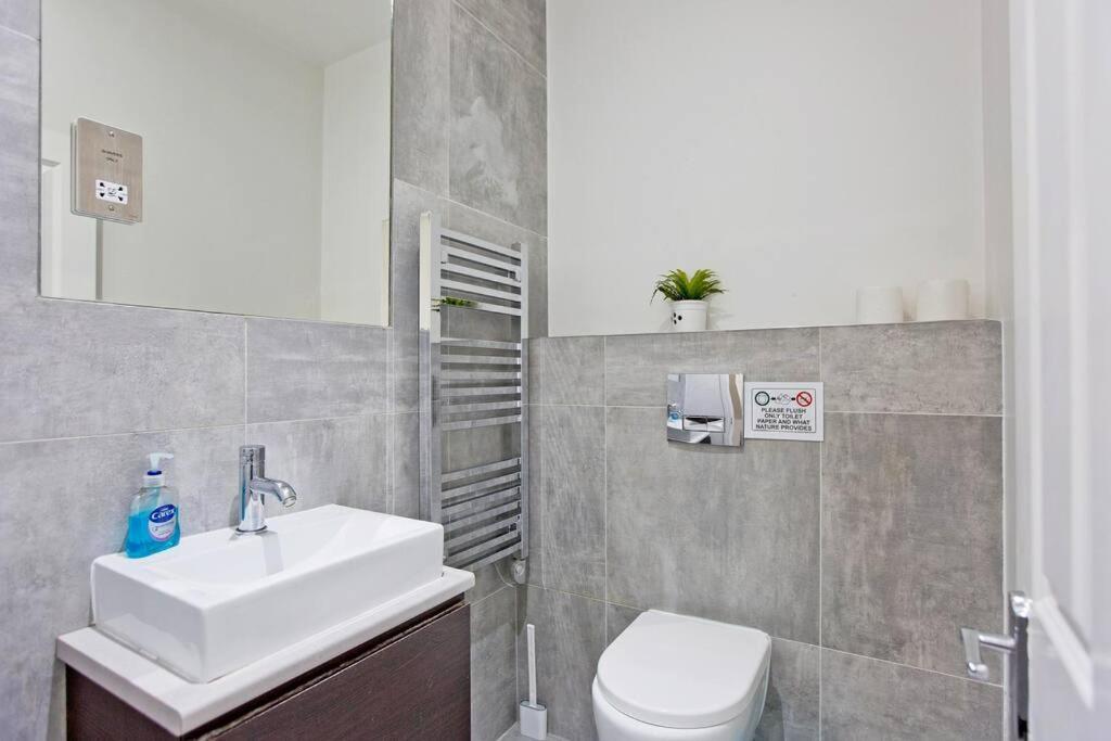 F1 Outstanding 1 Bed Duplex Apartment London